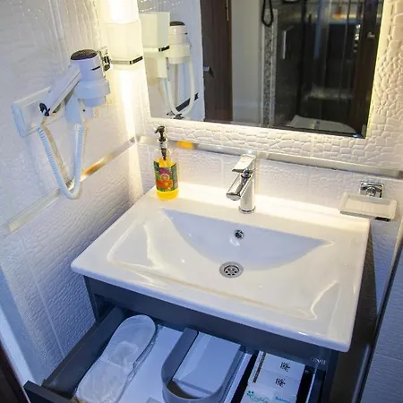 Eftelya Hotel *